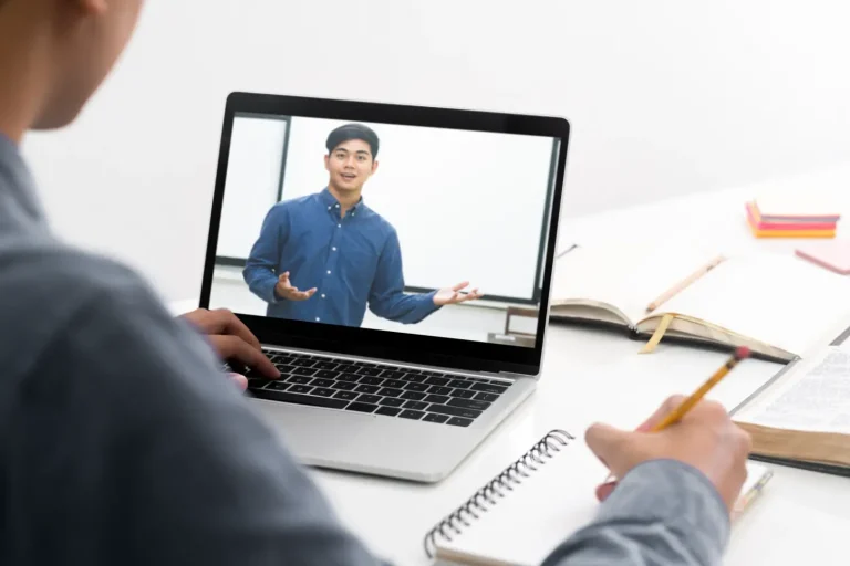 What Are the Advantages of On-Site vs Online Train the Trainer Services in Malaysia?